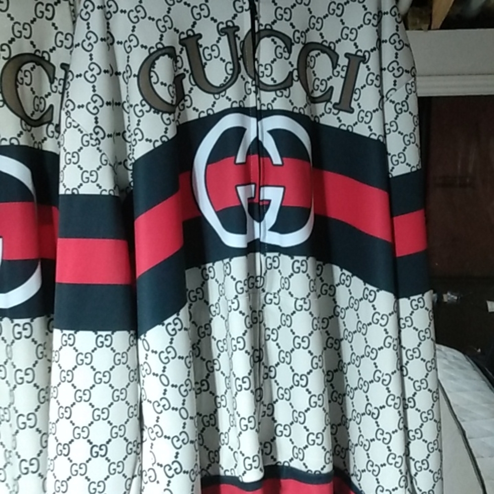 Gucci high quality look like $190 obo make me an offer I'm flexible